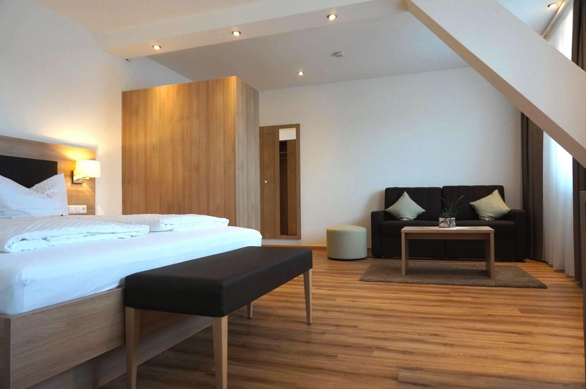 Flair Hotel Gruener Baum Donaueschingen Exterior photo